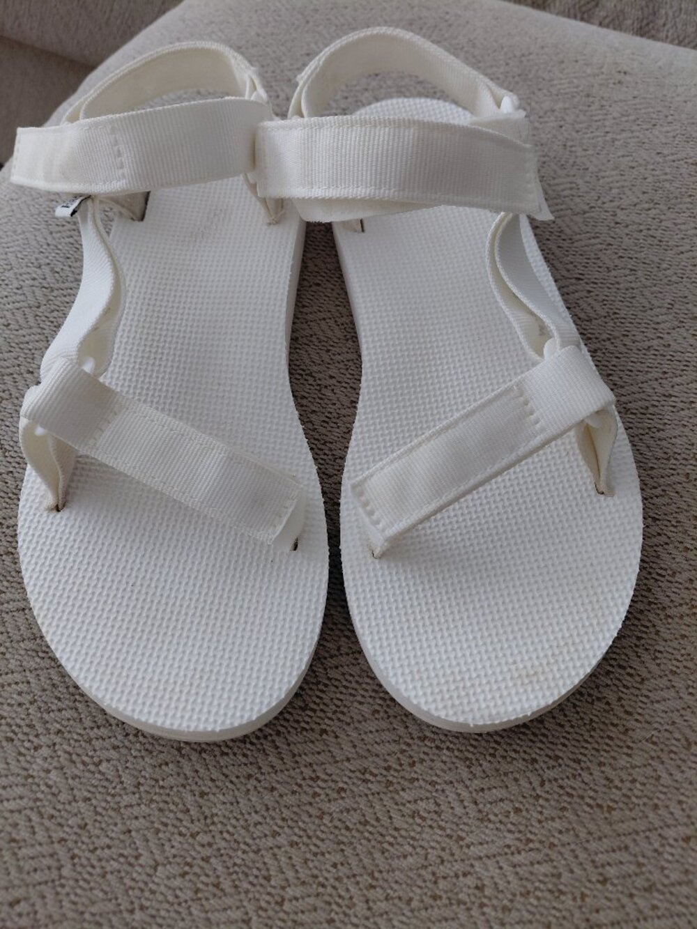 Teva Midform Universal White Sandals Size 8 Swim Summer